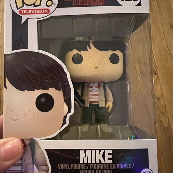 Funko Pop Stranger Things MIKE WHEELER Vinyl Figure - Picture 3 of 8